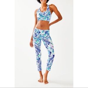 Lilly Pulitzer Wave After Wave Weekender Leggings